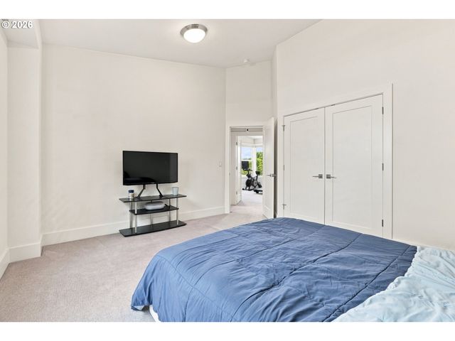 1433 Sw HUME Ct, Portland, OR 97219