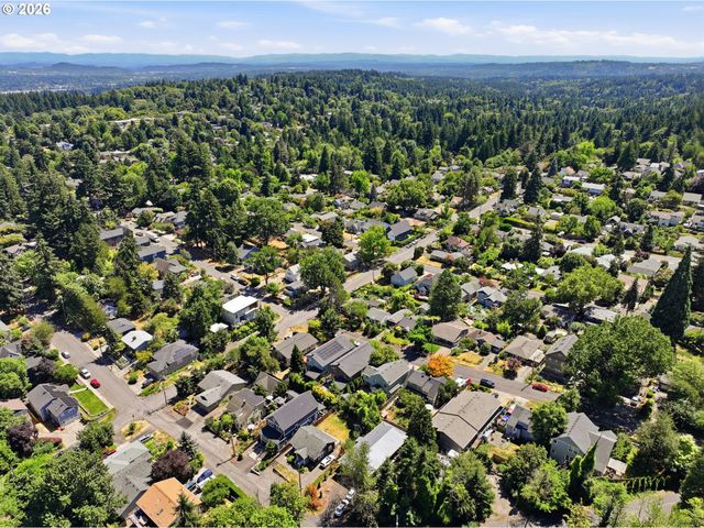1433 Sw HUME Ct, Portland, OR 97219