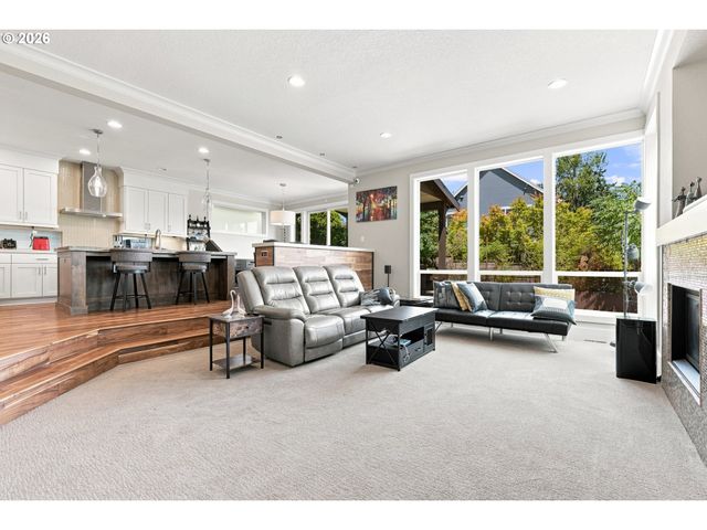 1433 Sw HUME Ct, Portland, OR 97219