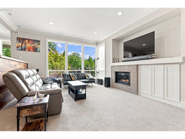1433 Sw HUME Ct, Portland, OR 97219