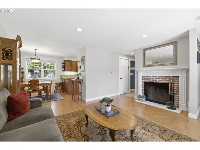 4440 Sw WESTWIND Ct, Beaverton, OR 97078