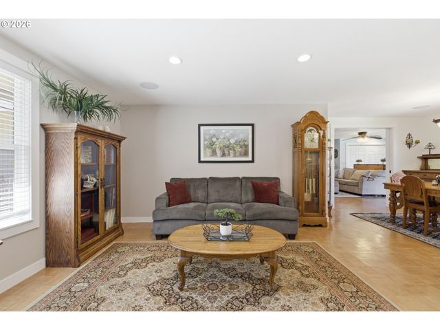 4440 Sw WESTWIND Ct, Beaverton, OR 97078