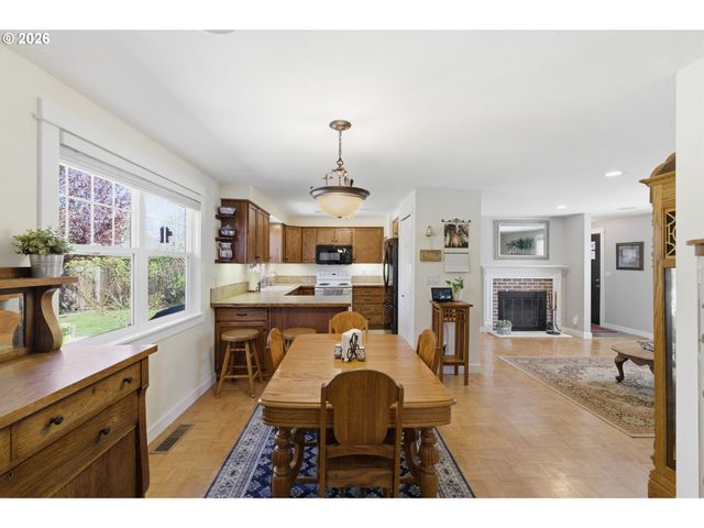 4440 Sw WESTWIND Ct, Beaverton, OR 97078