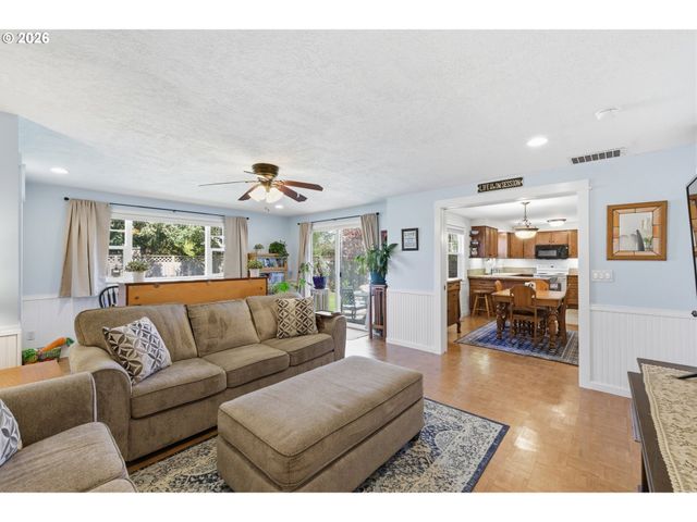 4440 Sw WESTWIND Ct, Beaverton, OR 97078