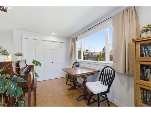 4440 Sw WESTWIND Ct, Beaverton, OR 97078