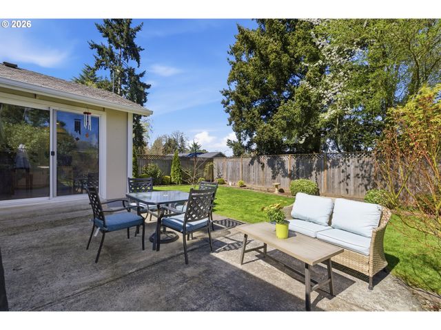 4440 Sw WESTWIND Ct, Beaverton, OR 97078