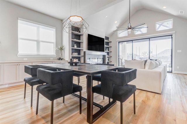 1719 Rustling Creek Drive, Missouri City, TX 77459