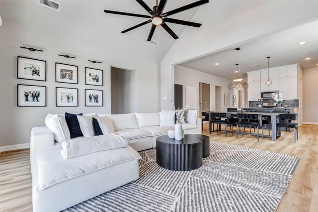 1719 Rustling Creek Drive, Missouri City, TX 77459