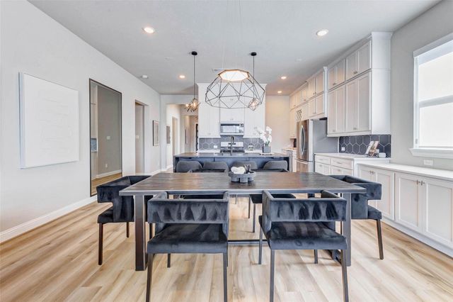 1719 Rustling Creek Drive, Missouri City, TX 77459