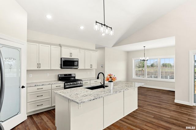 14988 E COUNTRY CLUB Drive, Cuba, IL 61427