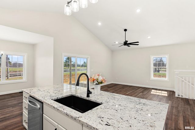 14988 E COUNTRY CLUB Drive, Cuba, IL 61427