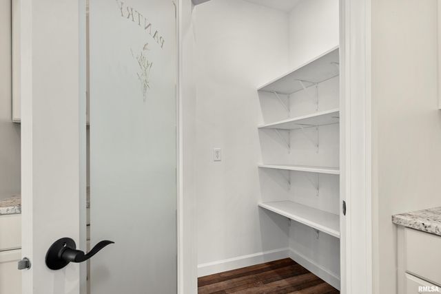 14988 E COUNTRY CLUB Drive, Cuba, IL 61427