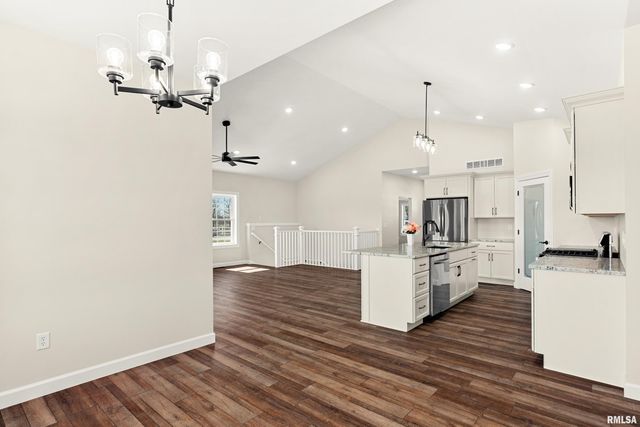 14988 E COUNTRY CLUB Drive, Cuba, IL 61427