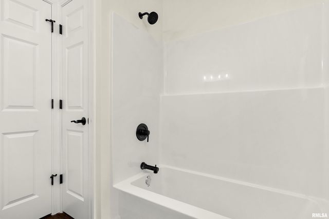 14988 E COUNTRY CLUB Drive, Cuba, IL 61427