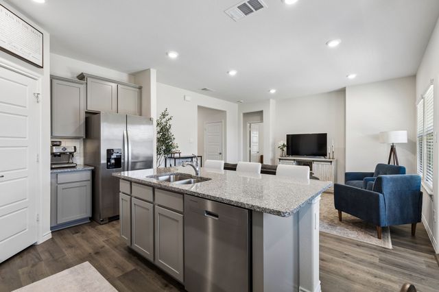 9900 Tinsley Street, Aubrey, TX 76227