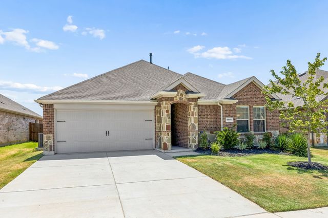 9900 Tinsley Street, Aubrey, TX 76227