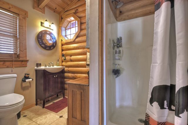 381 Morley Court, Ellijay, GA 30540