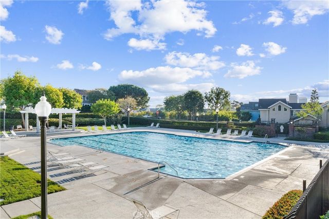 18 Byron Close, Laguna Niguel, CA 92677