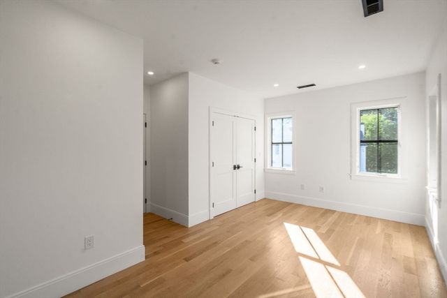 365 Worcester St, Wellesley, MA 02481