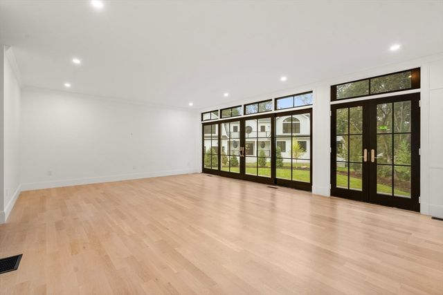 365 Worcester St, Wellesley, MA 02481