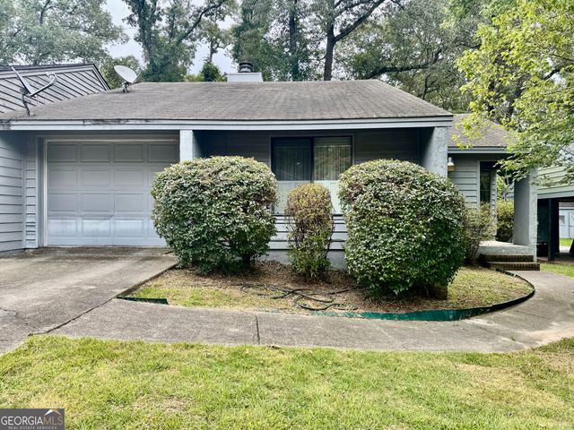 116 Lake Pointe Drive, Warner Robins, GA 31088