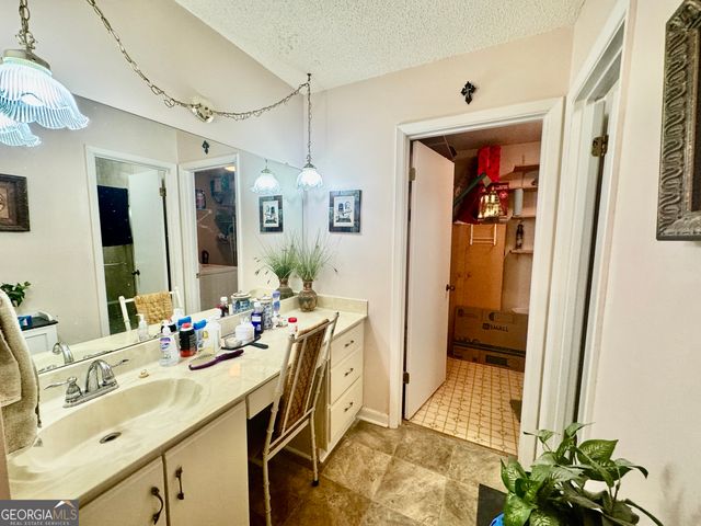 116 Lake Pointe Drive, Warner Robins, GA 31088