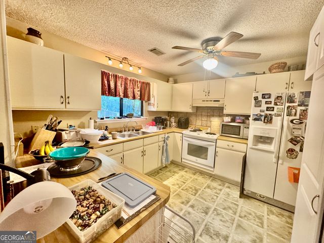 116 Lake Pointe Drive, Warner Robins, GA 31088