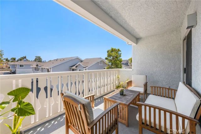7841 Essex Drive 202, Huntington Beach, CA 92648