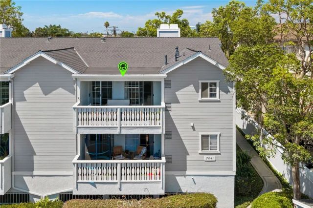 7841 Essex Drive 202, Huntington Beach, CA 92648