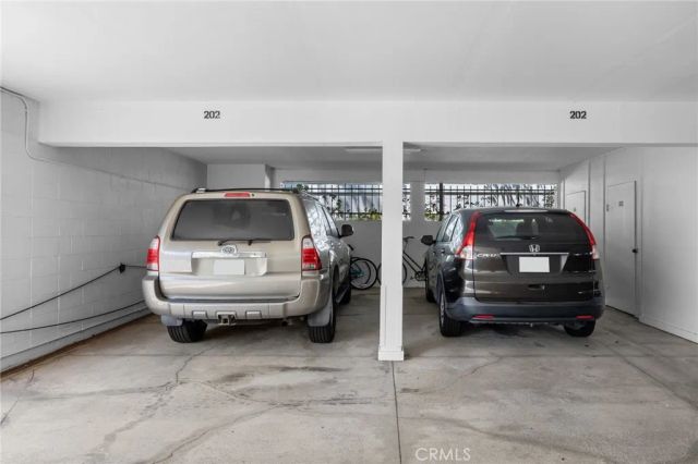 7841 Essex Drive 202, Huntington Beach, CA 92648
