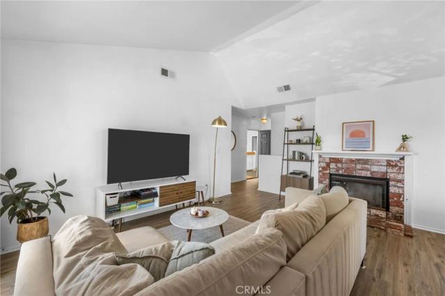 7841 Essex Drive 202, Huntington Beach, CA 92648