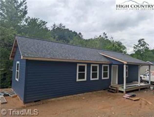 109 Southside Drive, Sparta, NC 28675