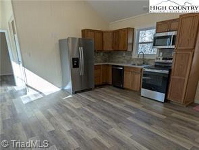 109 Southside Drive, Sparta, NC 28675