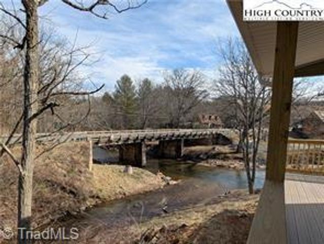 109 Southside Drive, Sparta, NC 28675