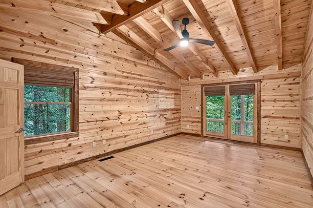 357 Hemlock Trail, Blue Ridge, GA 30513