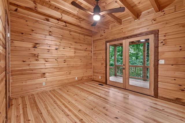 357 Hemlock Trail, Blue Ridge, GA 30513