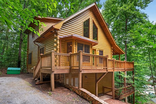 357 Hemlock Trail, Blue Ridge, GA 30513