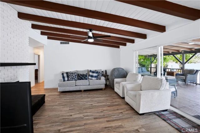 1033 Alta Loma, Corona, CA 92882