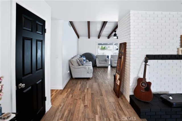 1033 Alta Loma, Corona, CA 92882