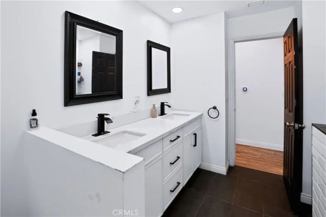 1033 Alta Loma, Corona, CA 92882