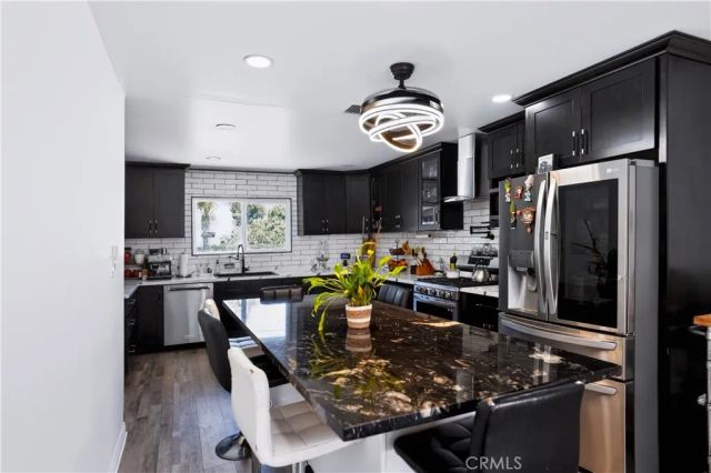 1033 Alta Loma, Corona, CA 92882