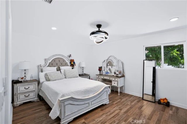 1033 Alta Loma, Corona, CA 92882