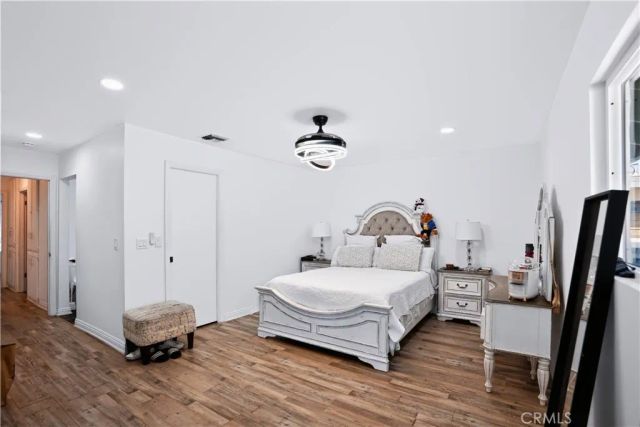 1033 Alta Loma, Corona, CA 92882