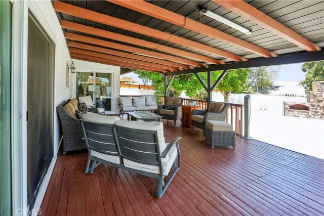 1033 Alta Loma, Corona, CA 92882