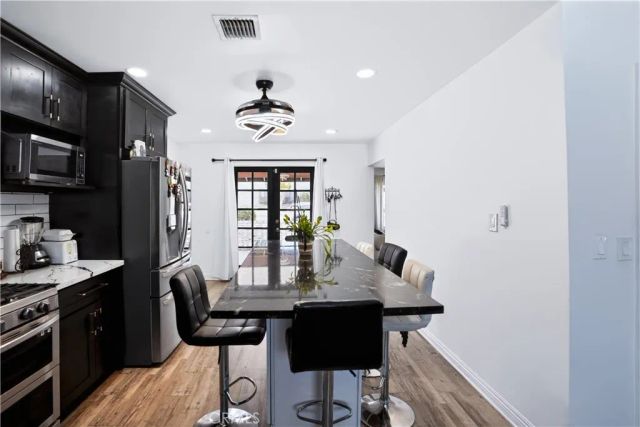 1033 Alta Loma, Corona, CA 92882