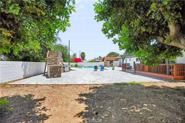 1033 Alta Loma, Corona, CA 92882