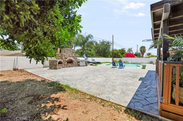 1033 Alta Loma, Corona, CA 92882