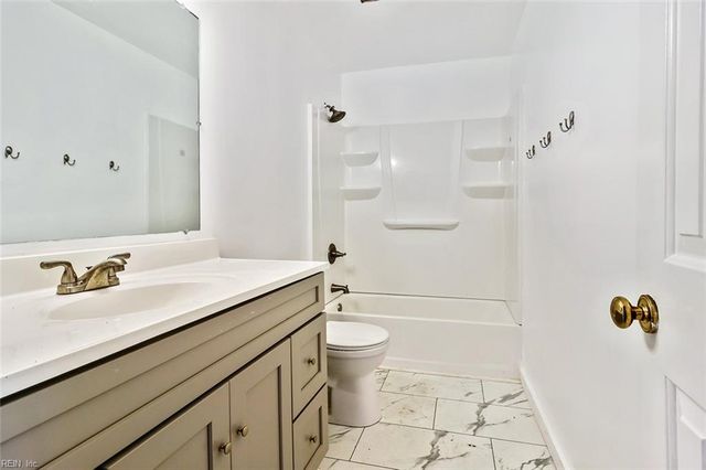 2129 Agecroft RD, Virginia Beach, VA 23454