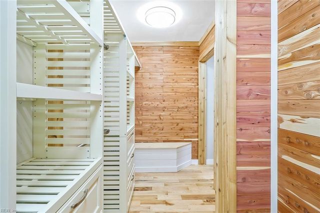 2129 Agecroft RD, Virginia Beach, VA 23454