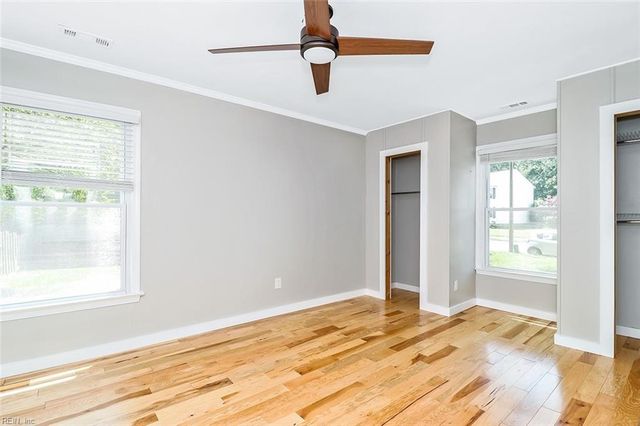 2129 Agecroft RD, Virginia Beach, VA 23454